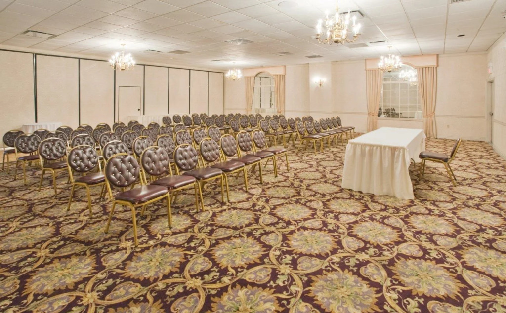 Holiday Inn Middletown Goshen