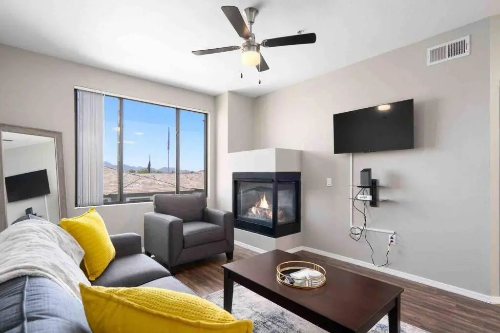 Modern 1BR Apt Located In The Heart of Scottsdale
