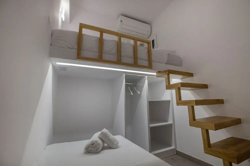 Beautiful apartment near Acropolis by GHH