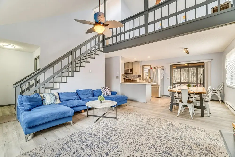 Hot Tub & Game Room: Poconos Home Near Hiking