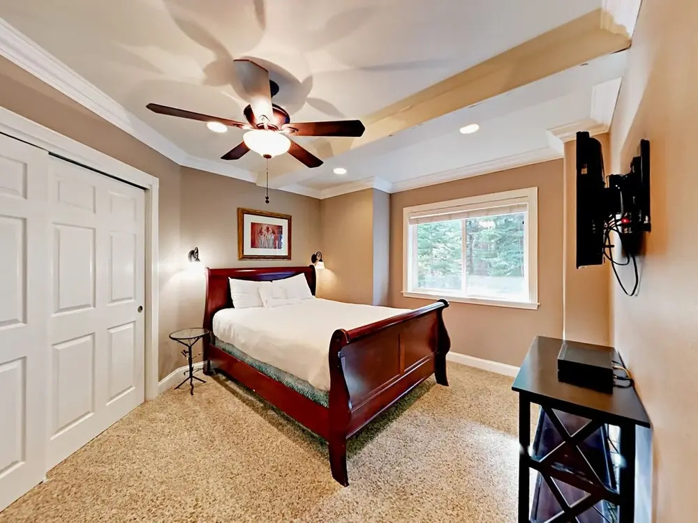 5BR Home w/ Hot Tub & Game Room