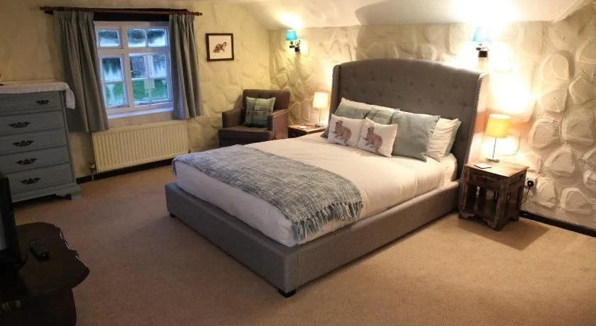 Old Church House Inn