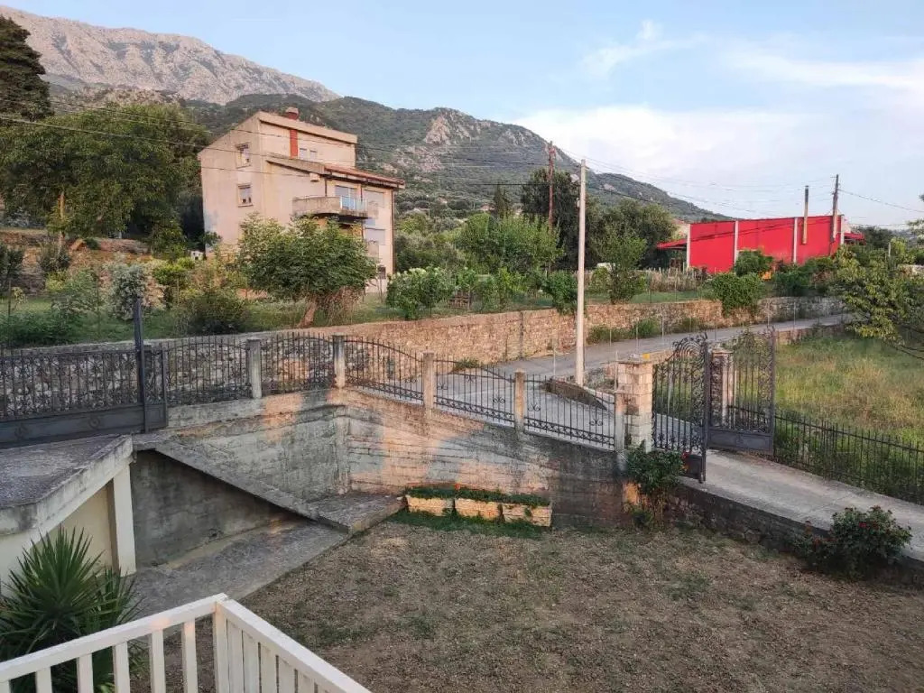 Guest House Tomba