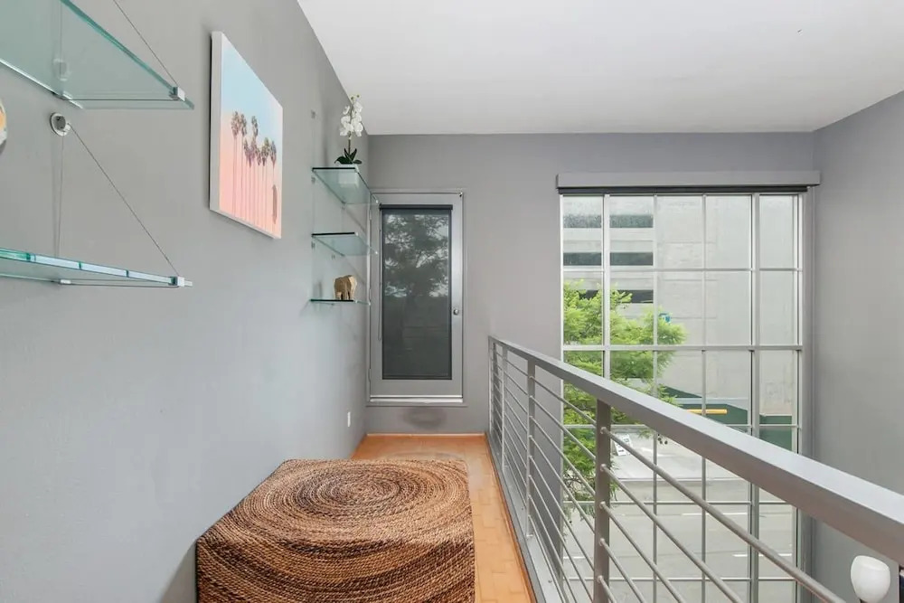 Beautiful 2br/2.5ba Apt in Little Italy by Domio