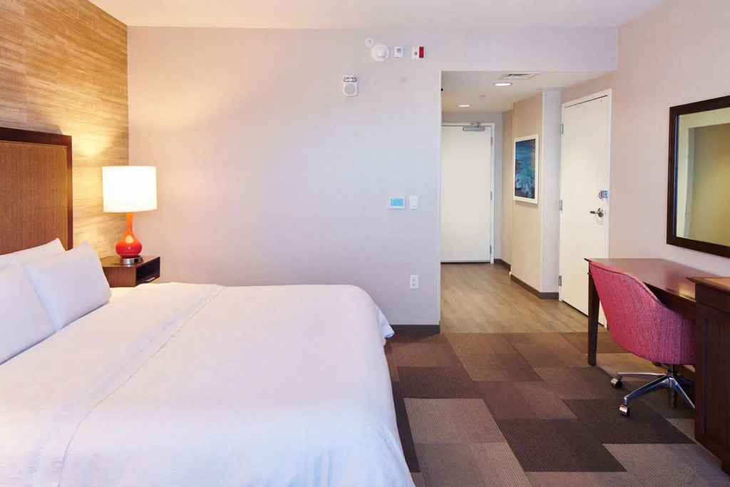 Hampton Inn & Suites Oahu Kapolei