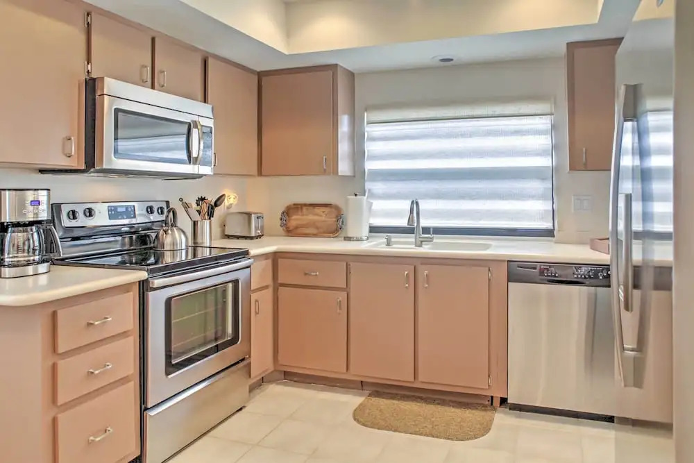 'sand Dollar' Jenson Beach Home w/ Pool Access!