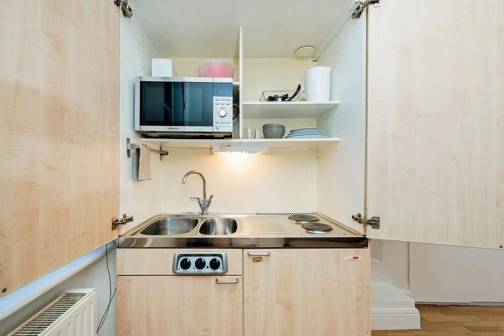 24/7 London Hostel