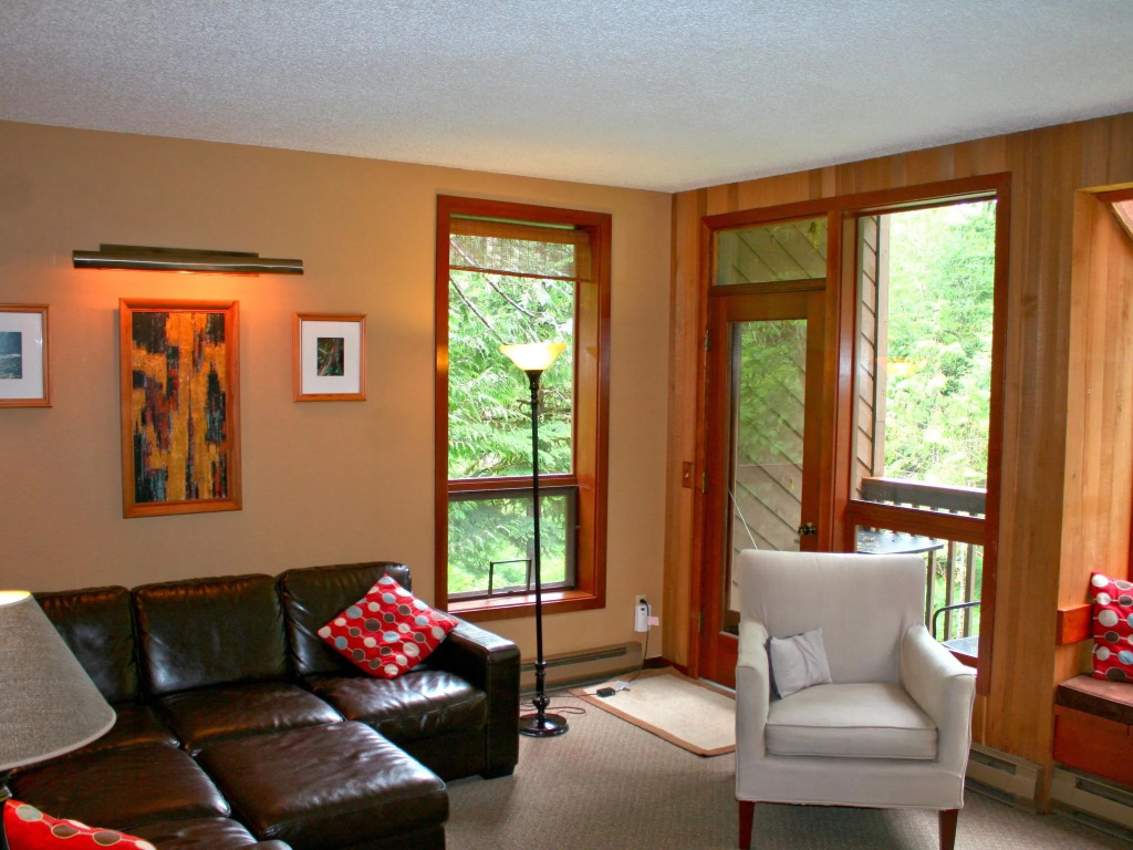 41SW Condo w/ Private Sauna