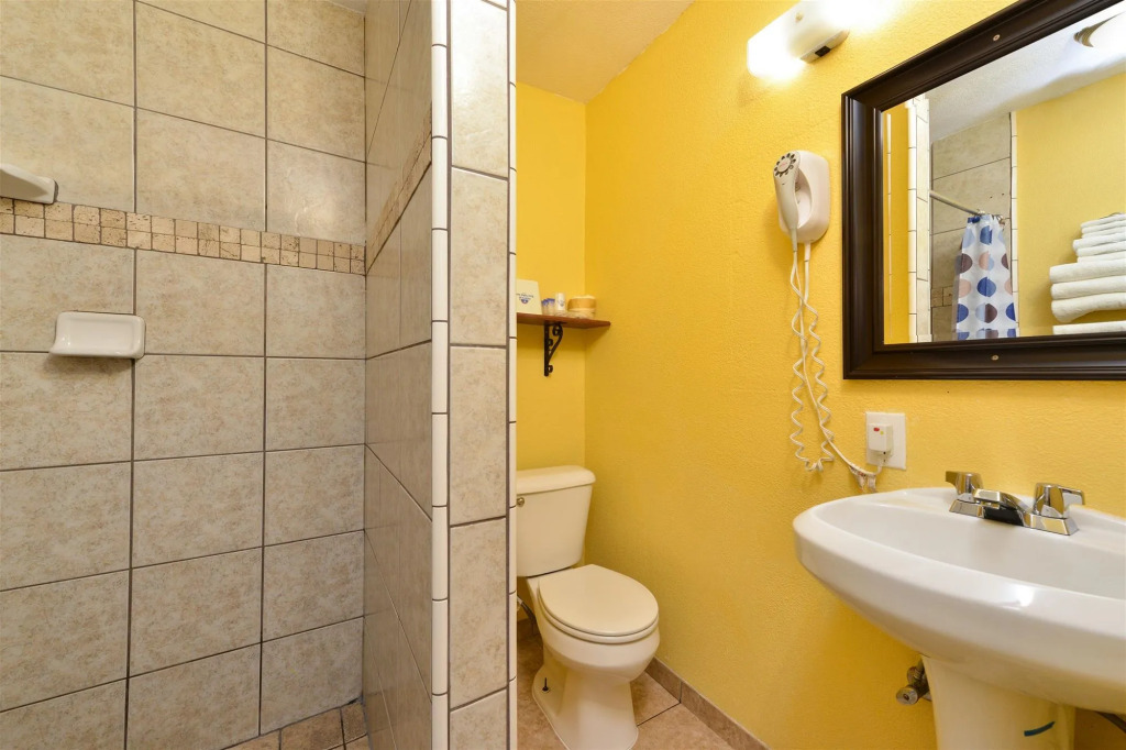 Oasis Inn Sacramento- Elk Grove