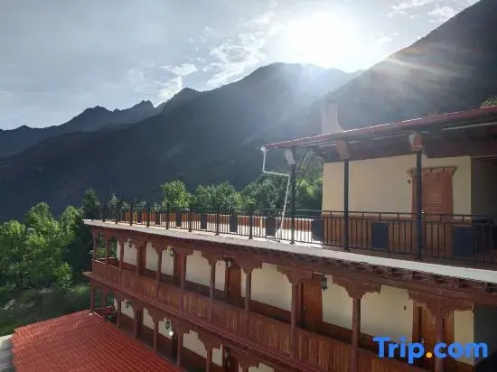 stockade  view  guesthouse