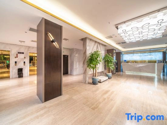 Rezen Hotel Yining Global Harbor Liuxing Street