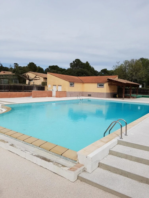 House With one Bedroom in Gaujac, With Pool Access and Furnished Terra