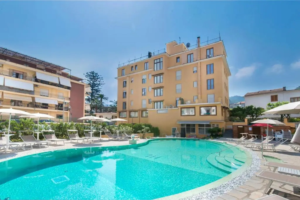 Hotel Leone