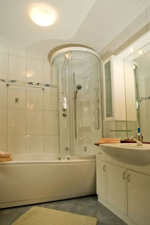 Residenz Ambassador A33