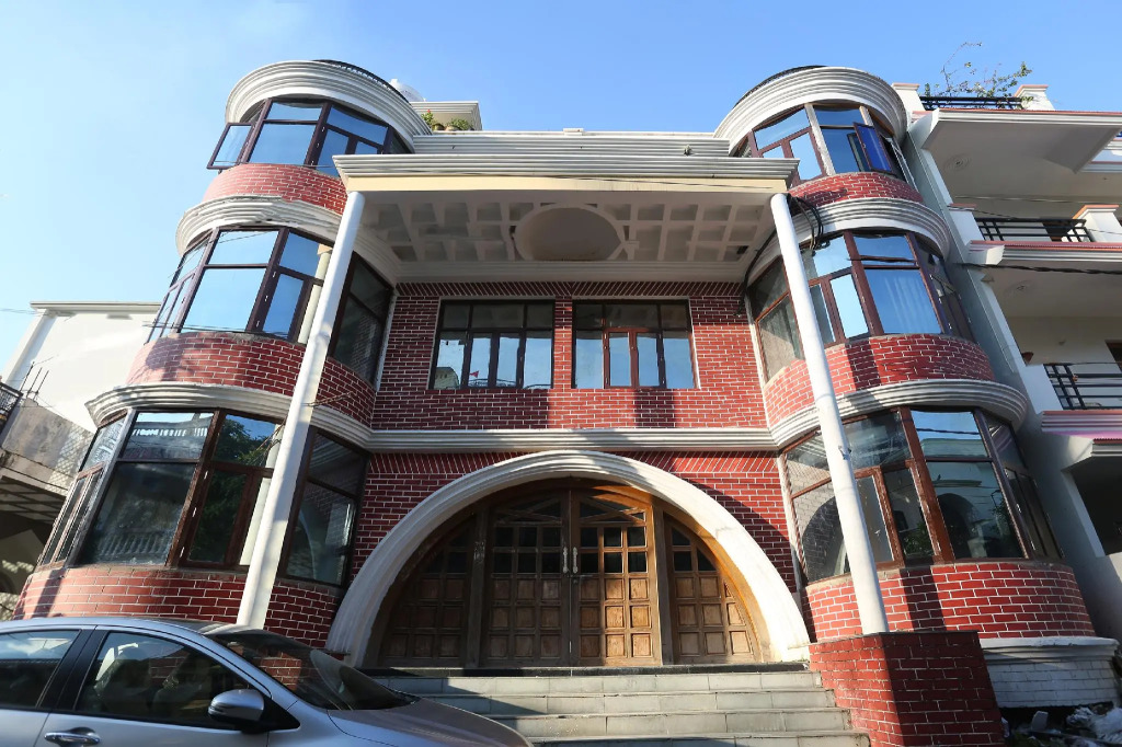 Super Hotel O Tulip Inn