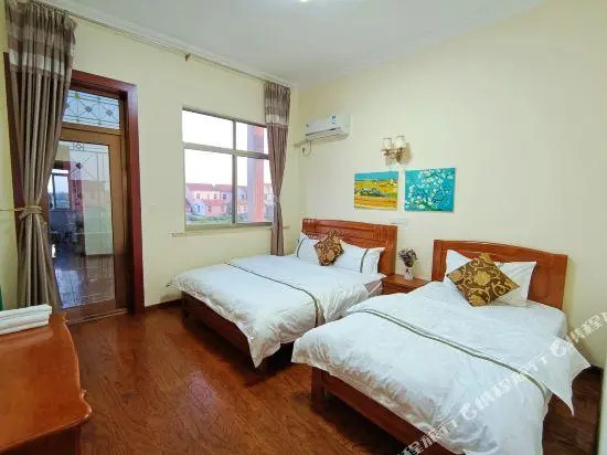 1121 Hostel