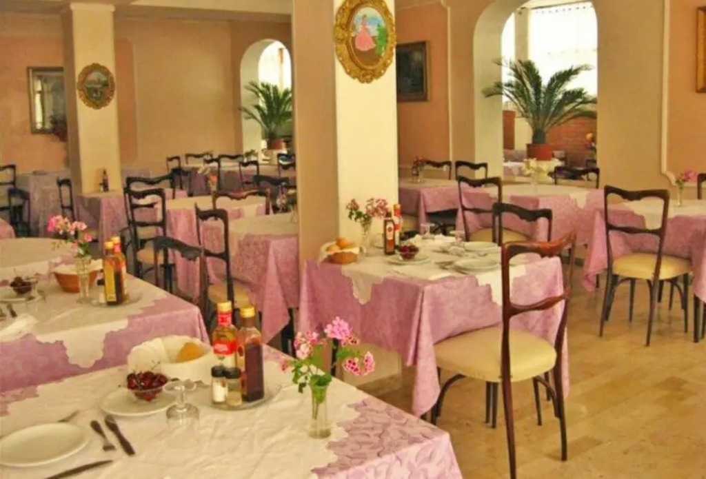Hotel Cirene