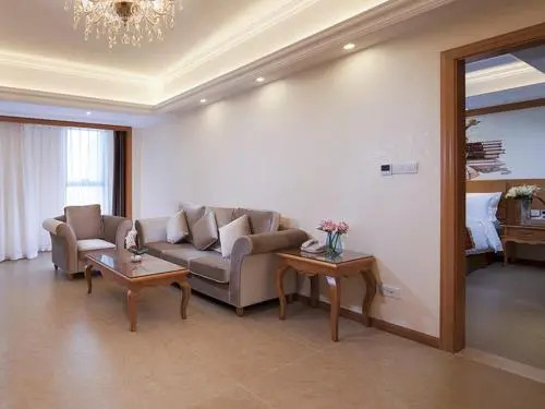Vienna International Hotel Guangdong Yangjiang Zapo Travel Avenue
