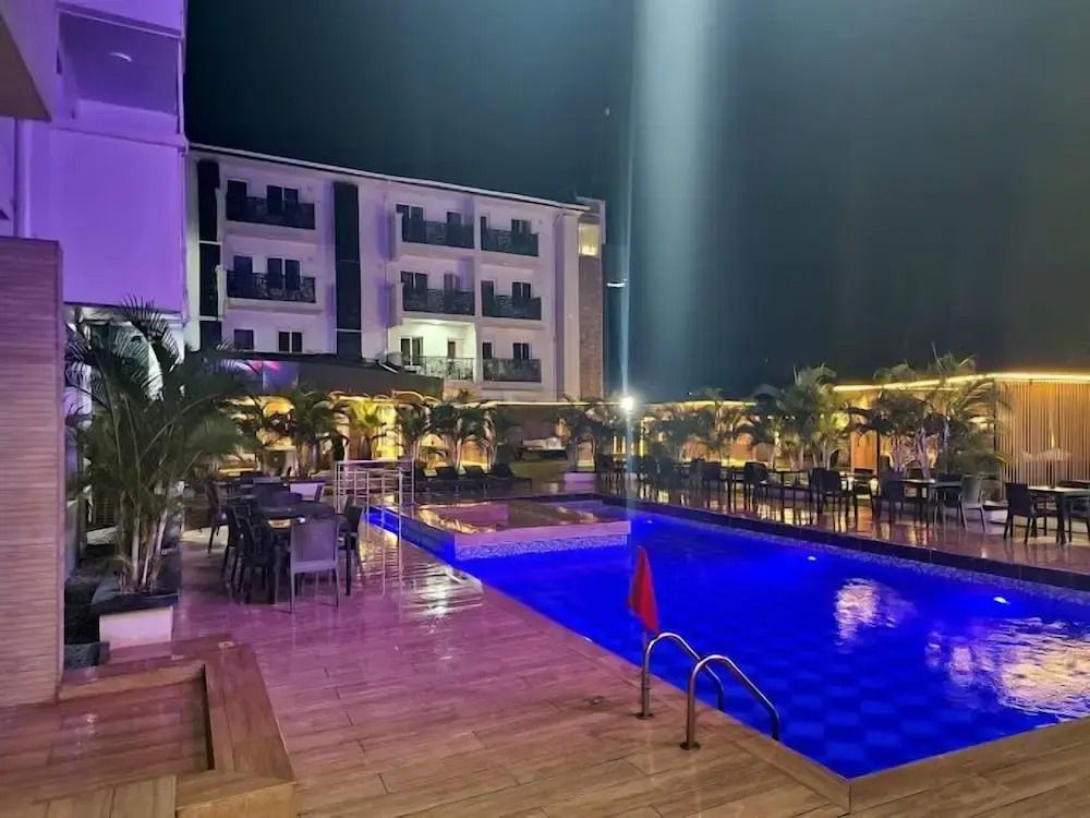 Bon Hotel Nest