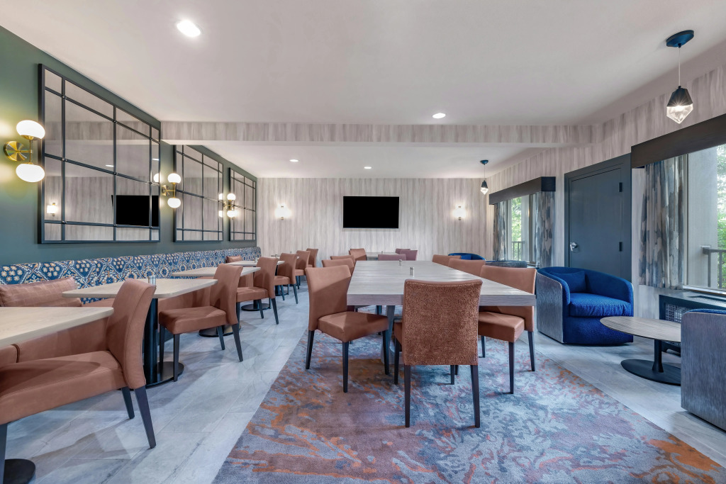 DoubleTree by Hilton Bend