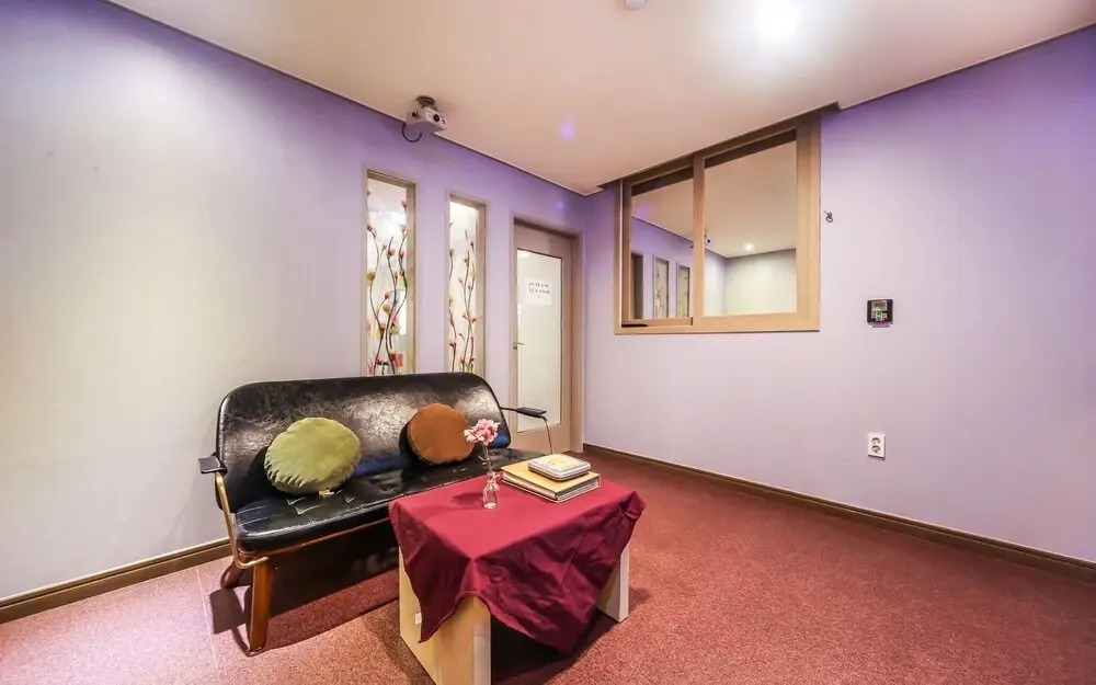 Yangsan Seoksan Denbasta Hotel