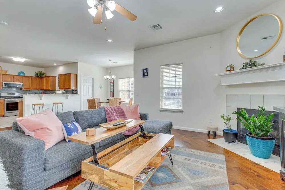 Private Patio + Yard: Home By Tinker & Hospitals!