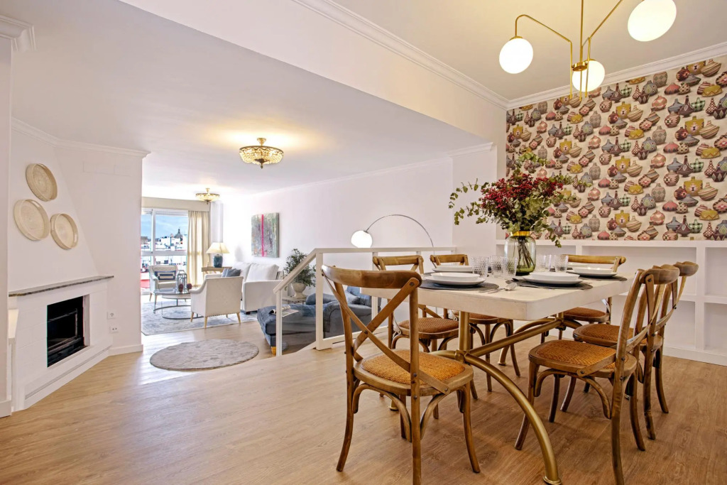 Stunning Apartment With City Views. San Pablo