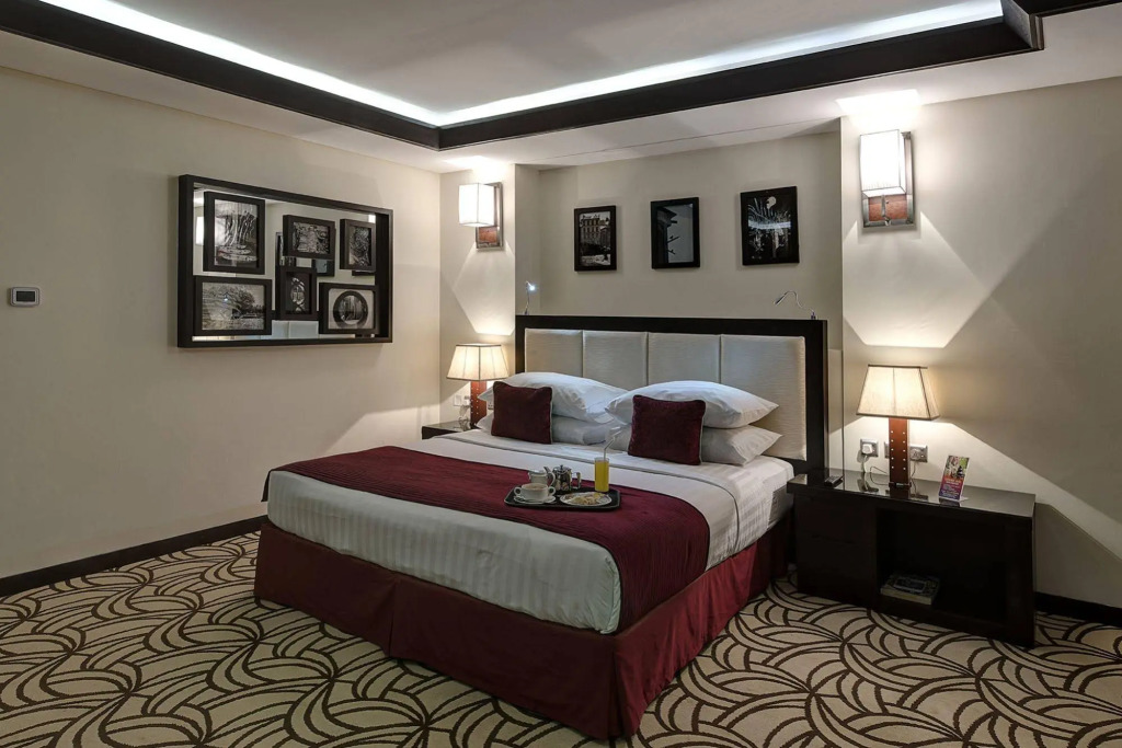 Pavilion Palace Hotel