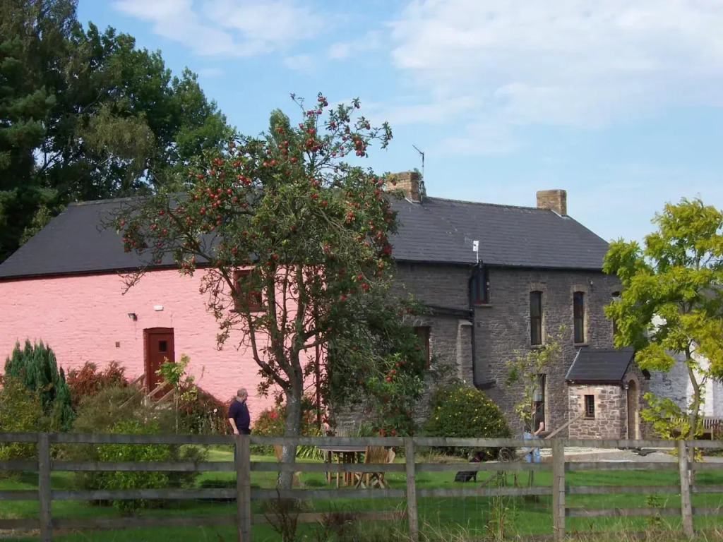 Brynderwen Barn