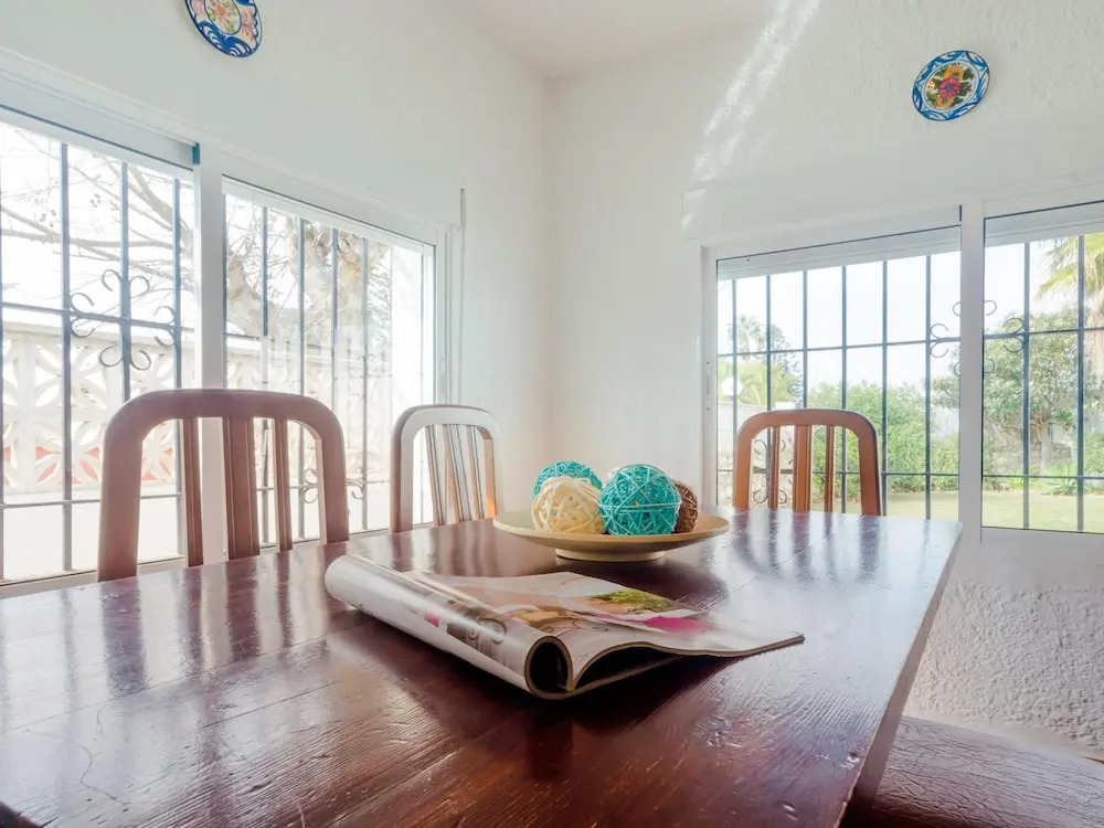 Calma Holiday Home 22606