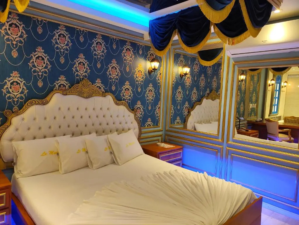 Motel Le Monde