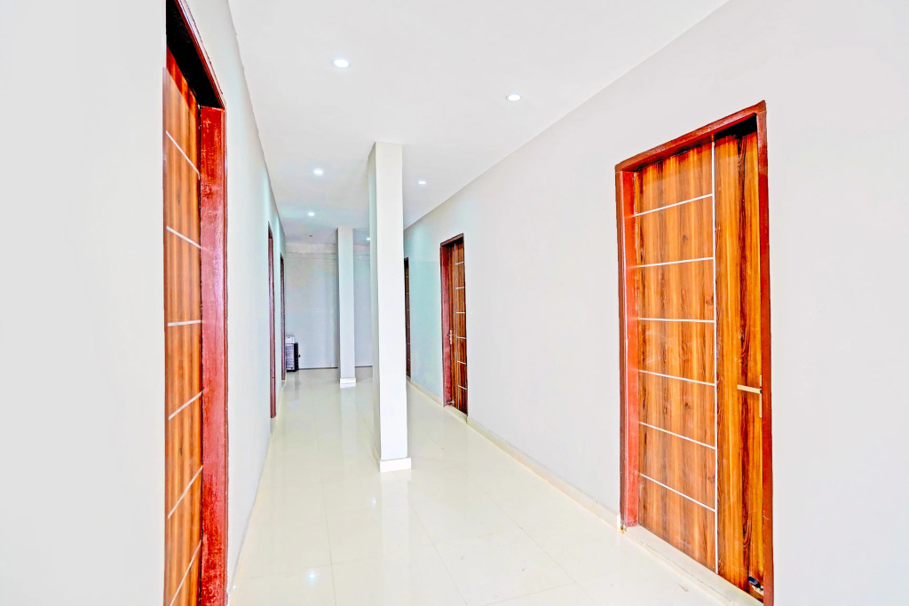 Super Hotel O Shree Jee Inn Guest House