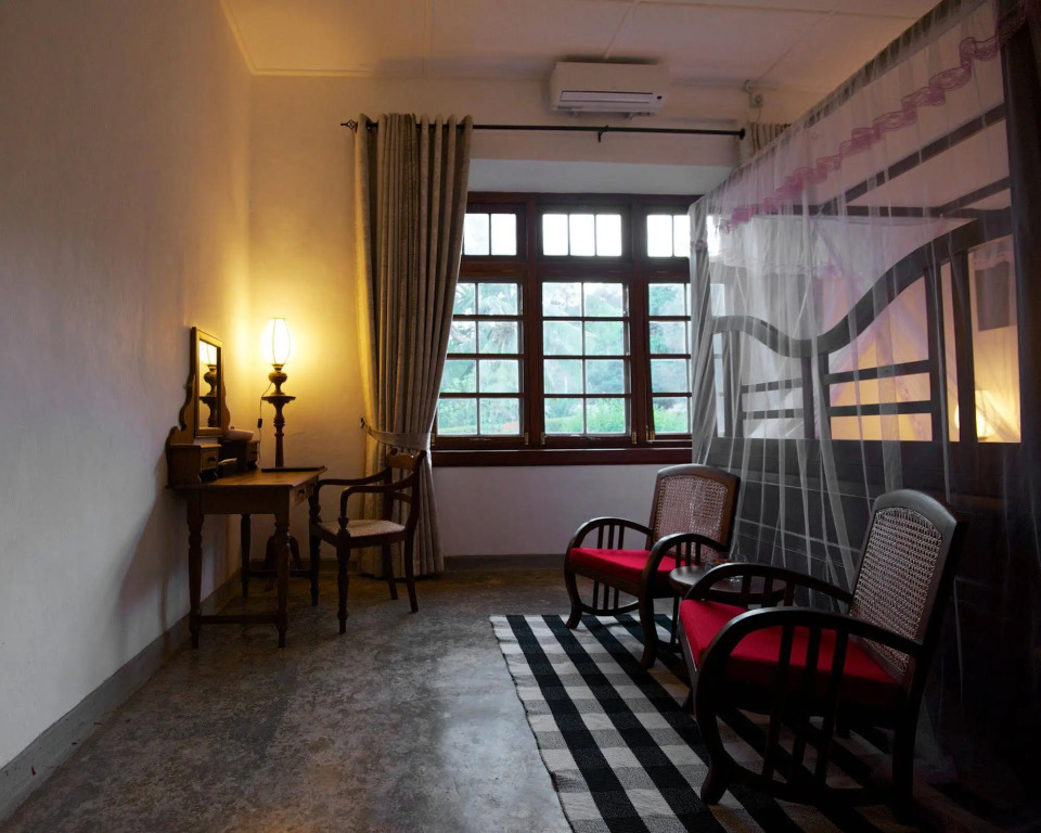 Mountbatten Bungalow- Thema Collection