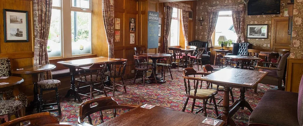 Oak Tree Inn