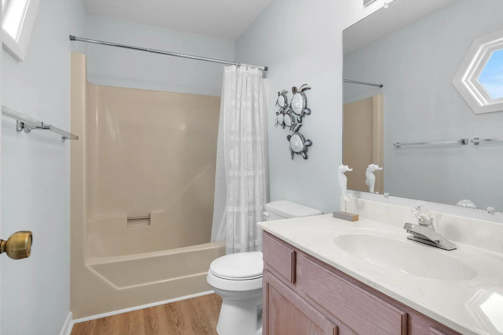 All About The Views by Oak Island Accommodations