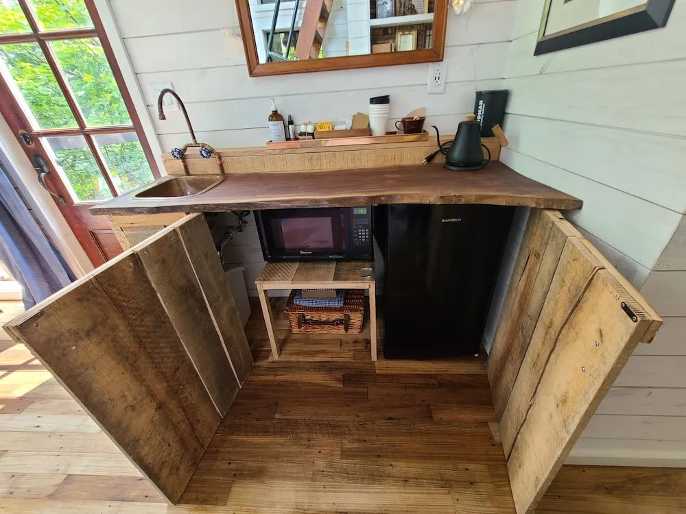The Treetop Hideaways at Ruby Falls