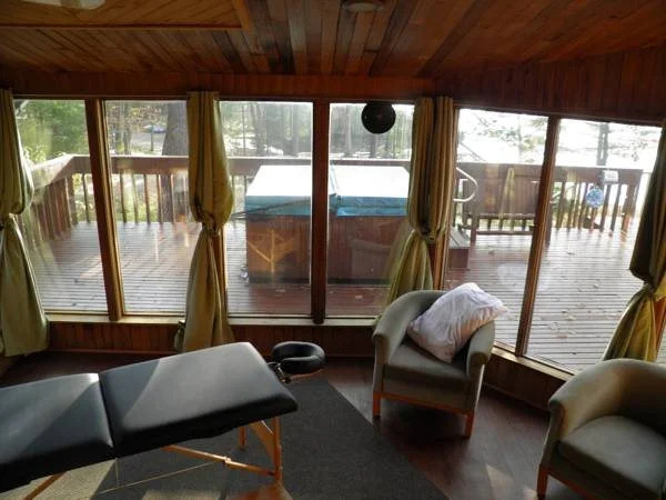 Westwind Inn on the Lake