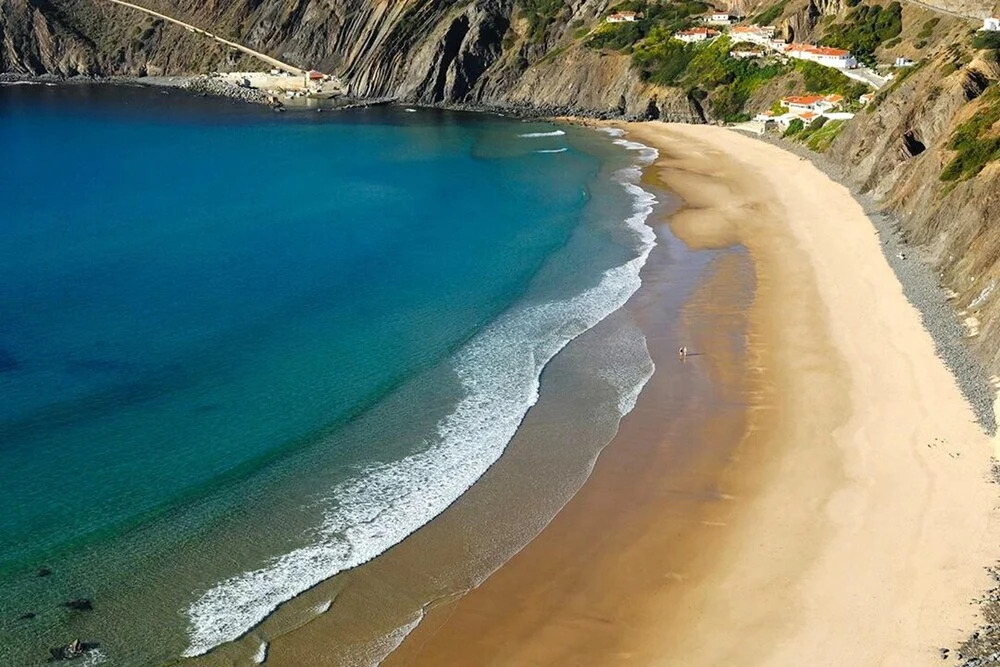 House With 2 Bedrooms in Aljezur, With Wonderful sea View, Furnished Balcony and Wifi Near the Beach