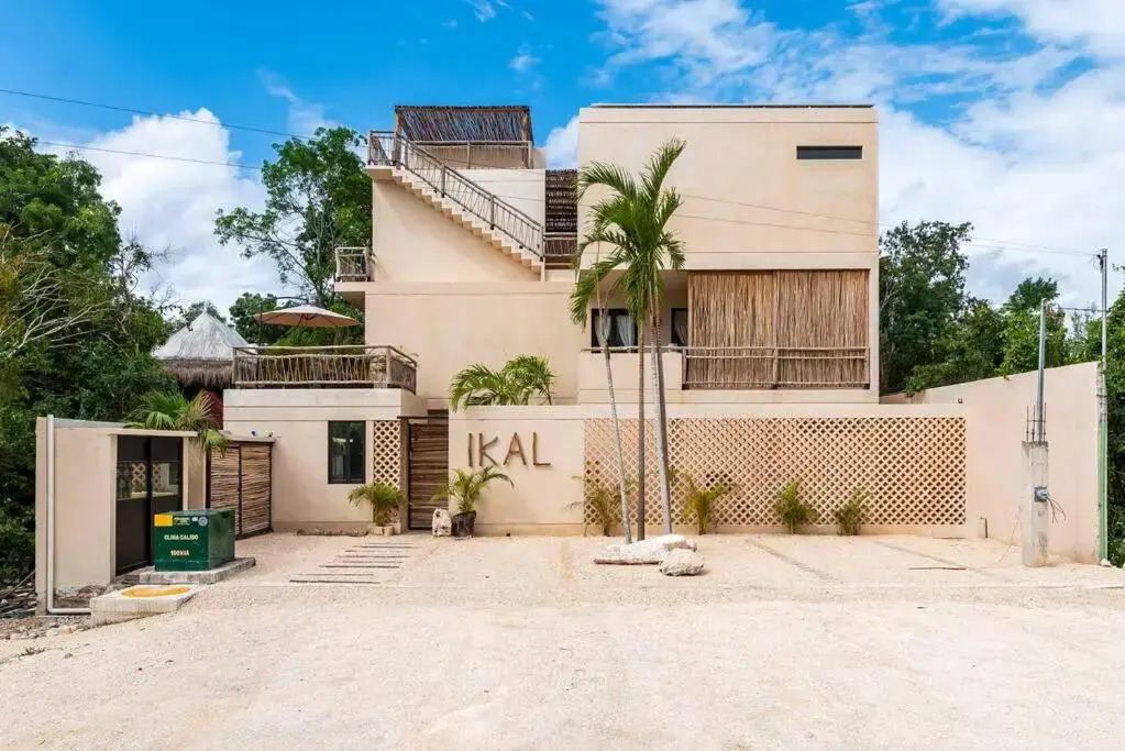 @villa.akbal- 2bd rooftop w/ open dinning room