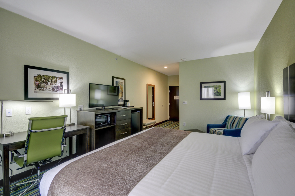 Holiday Inn Express & Suites Carrizo Springs by IHG