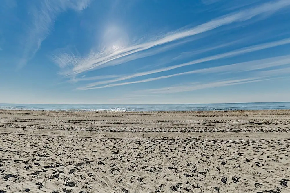 Choice Beachfront Getaway W/ Heated Indoor Pool 2 Bedroom Condo