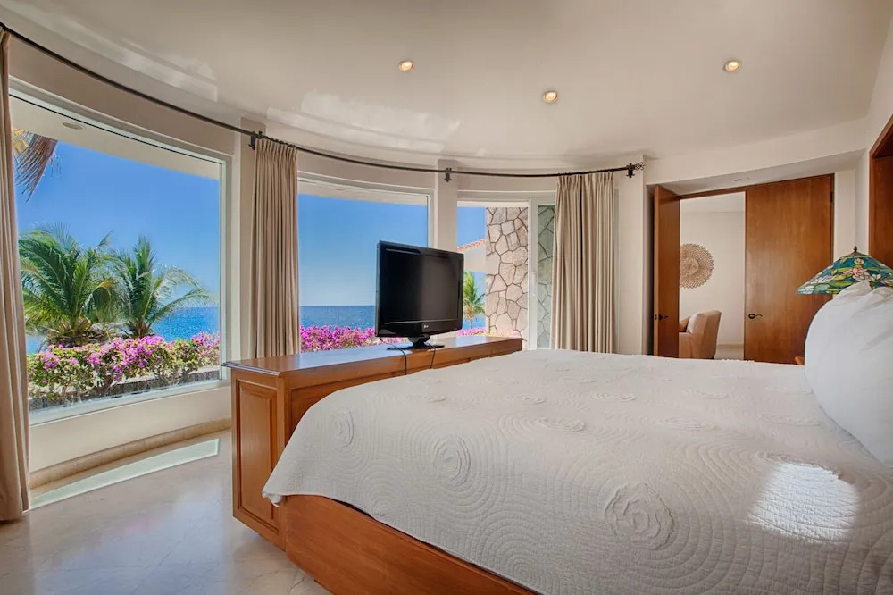 Villa Marcella by Cabo Villas