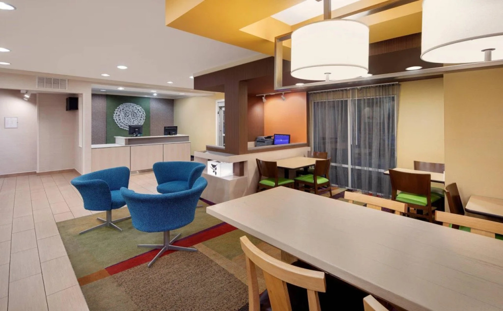 Fairfield Inn & Suites Austin University Area