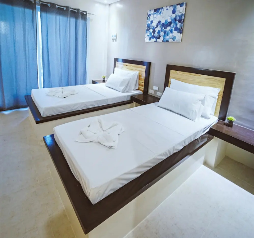 G Hotel
