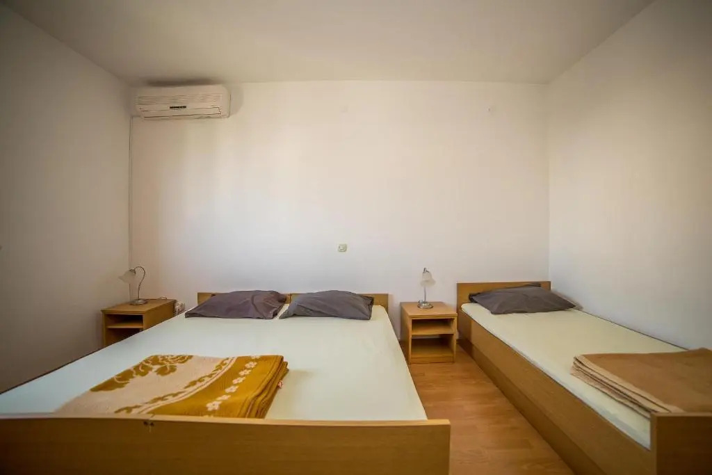 Gulin Apartments