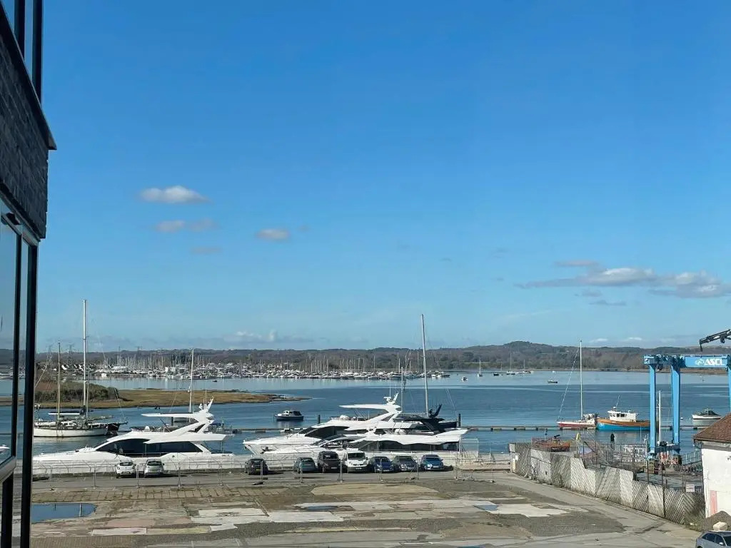 Poole Quay Sea Views Apartment No 3