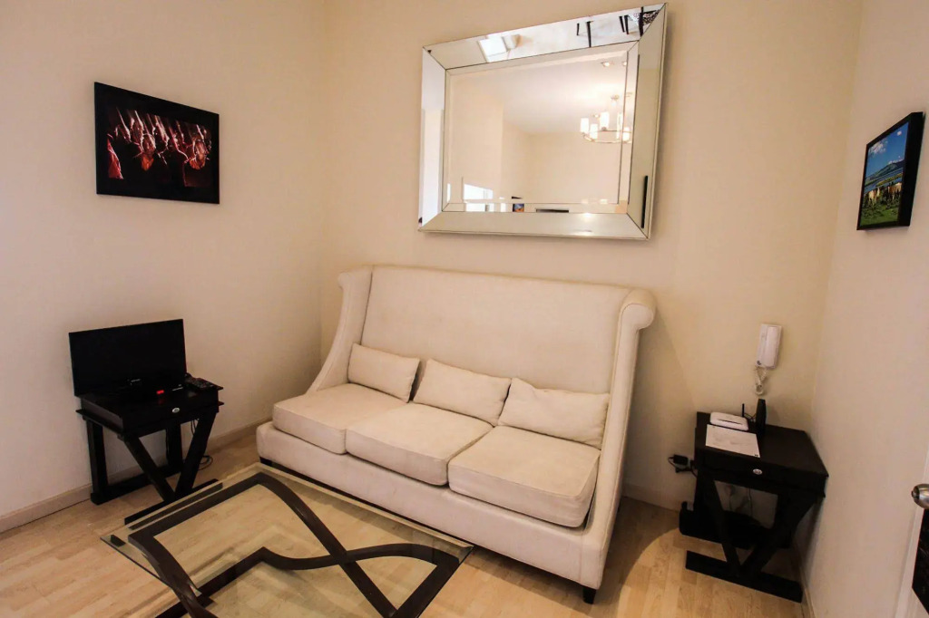 SIGLO SUITES @ The Gramercy Residences