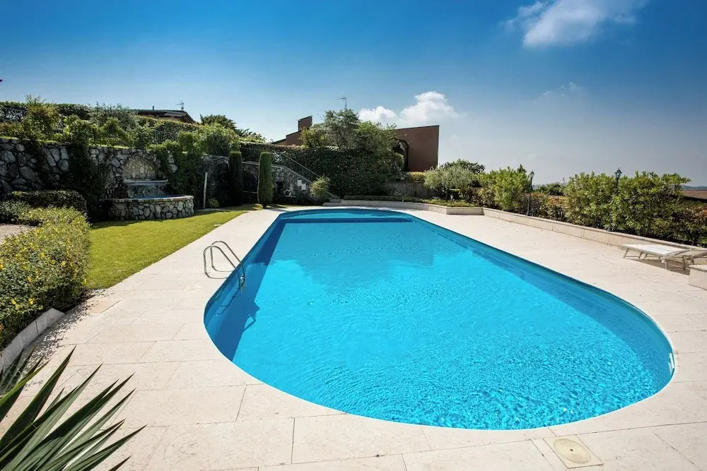 Terraced House With Private Garden
