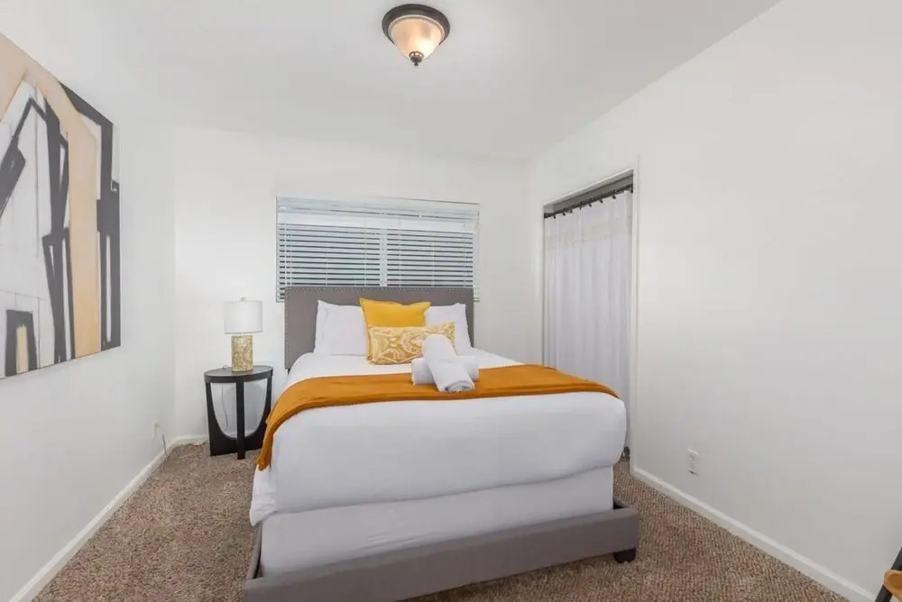 Ochenta Modern Retreat Htd Pool Spa Putt Grn Gym