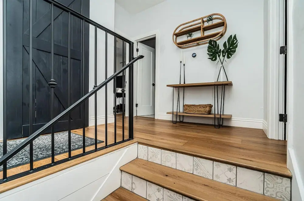 Spacious 5 BR Near Heart of South Park